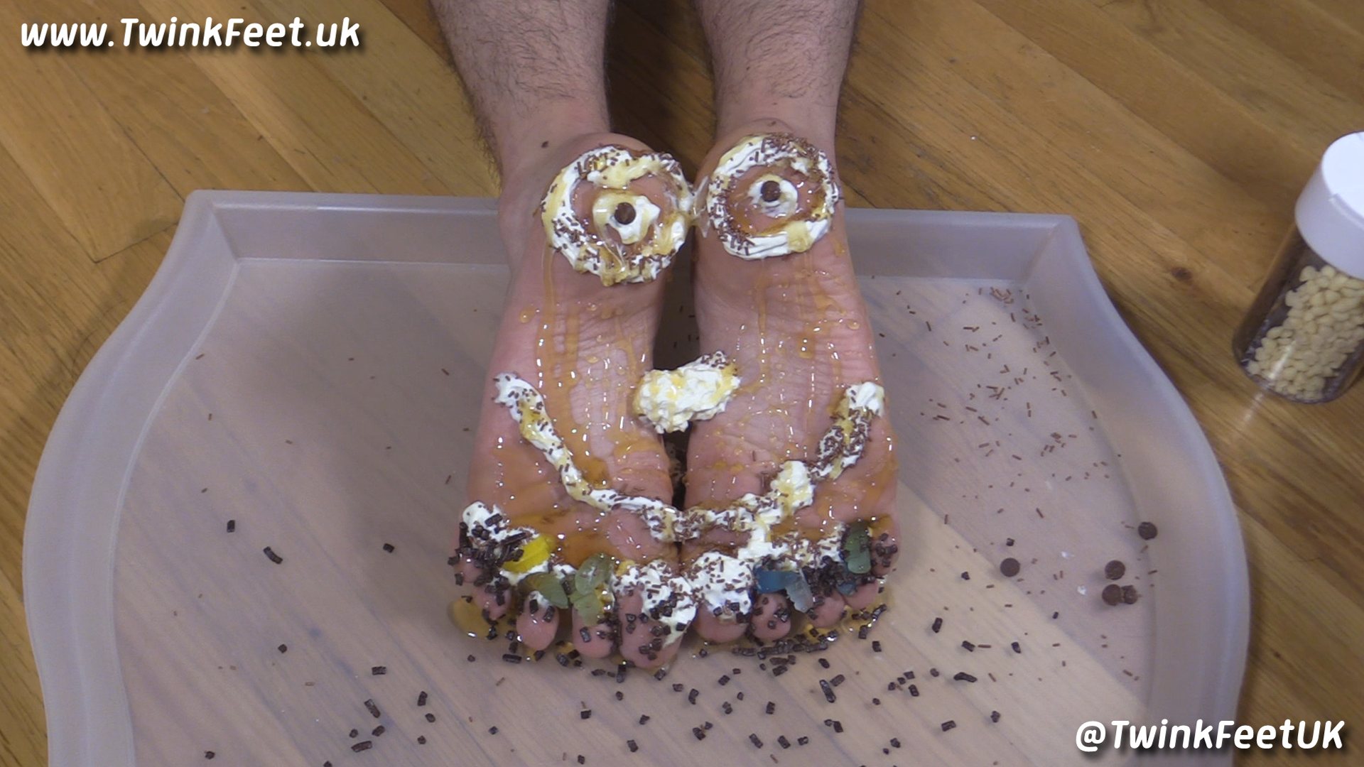 Making a Valentine’s Day treat with @namelessepup’s feet