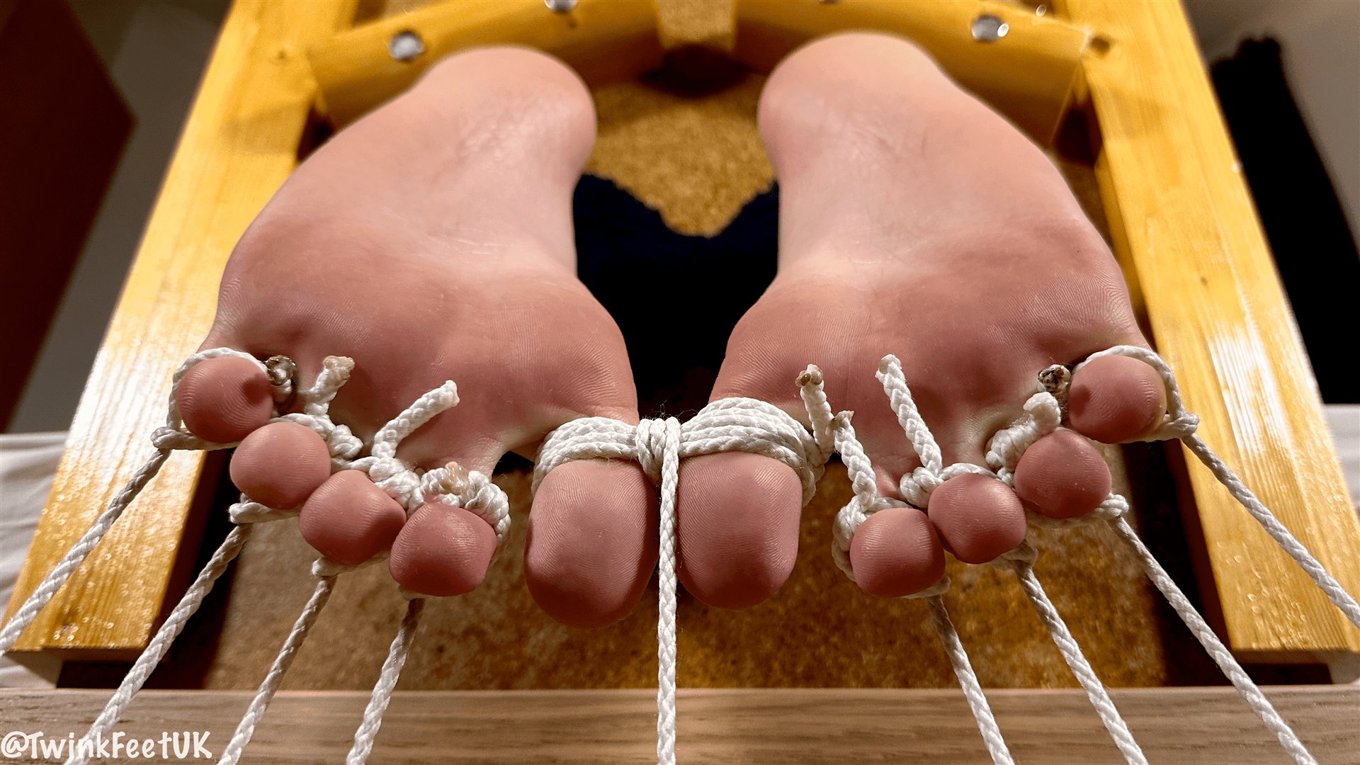 Toe bondage photos with @MrYours3